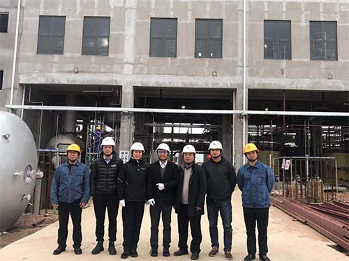 攜手并進(jìn)   贏戰(zhàn)未來(lái)